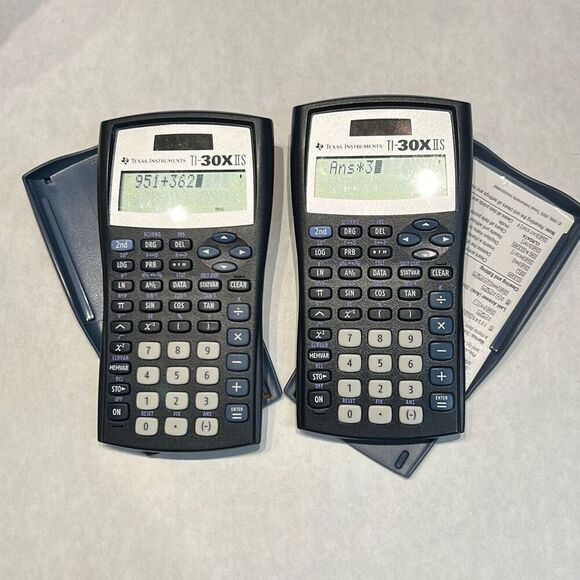 Texas Instruments Calculator TI-30X IIS Set of 2 Pair Math Educational - Picture 1 of 5
